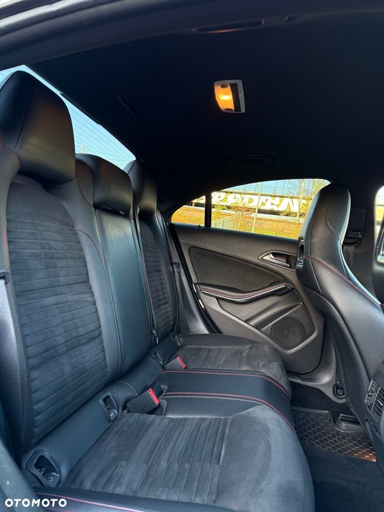 Mercedes-Benz CLA 200 (CDI) d 4Matic 7G-DCT Urban - 11