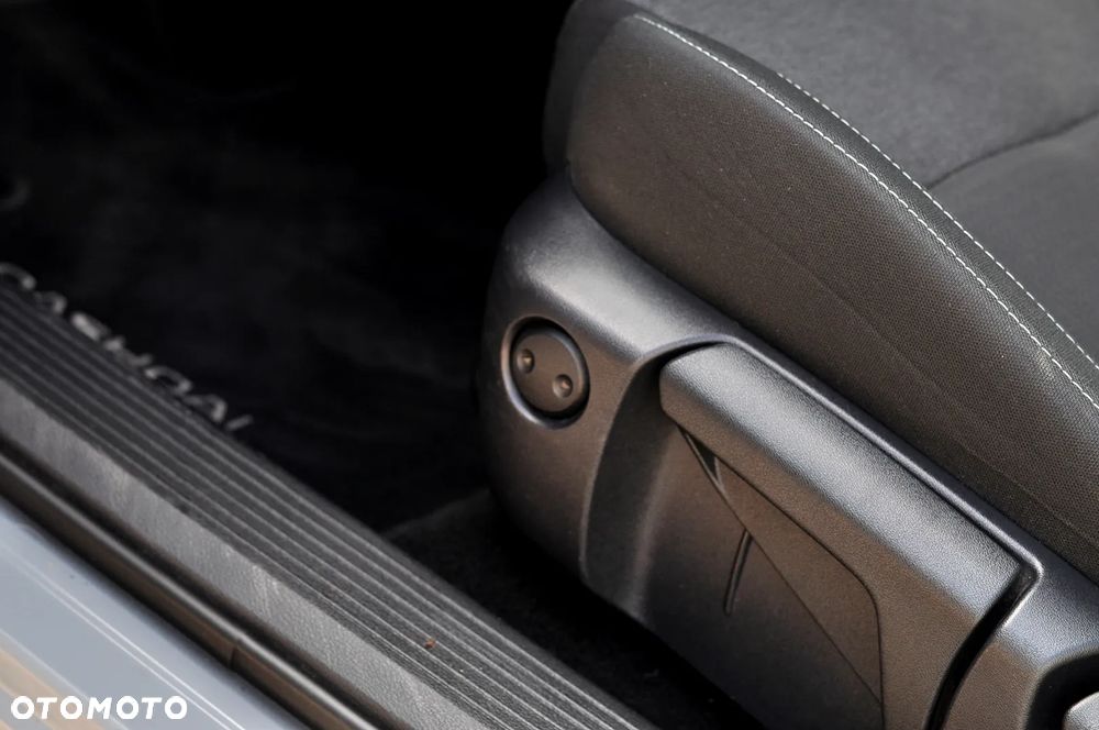 Nissan Qashqai 1.3 DIG-T N-Connecta - 20