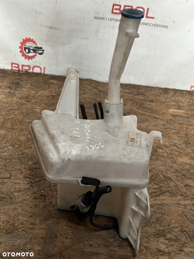 ZBIORNICZEK SPRYSKIWACZY TOYOTA AVENSIS T27 85310-05140 - 2