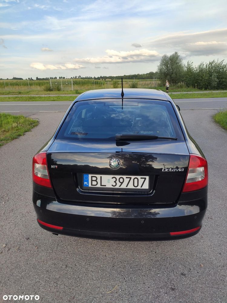 Skoda Octavia 1.6 Ambition - 4
