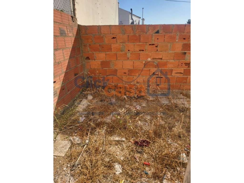 VENDE-SE GARAGEM - Grande imagem: 3/3