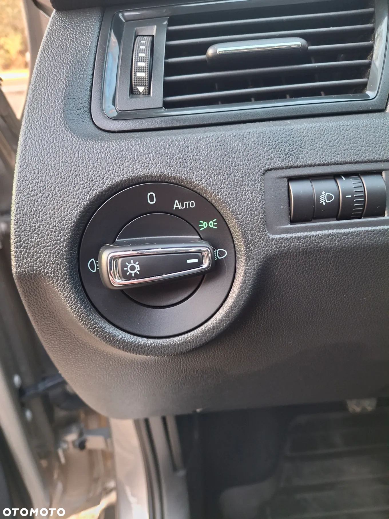 Skoda RAPID 1.0 TSI Ambition - 15