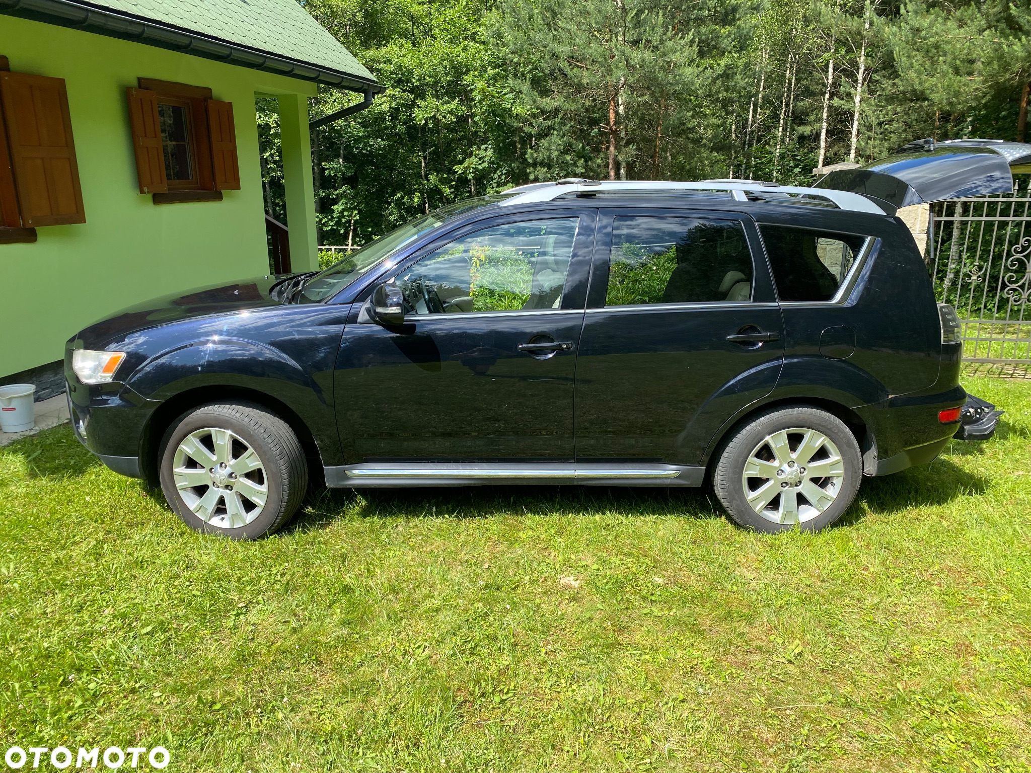 Mitsubishi Outlander - 4