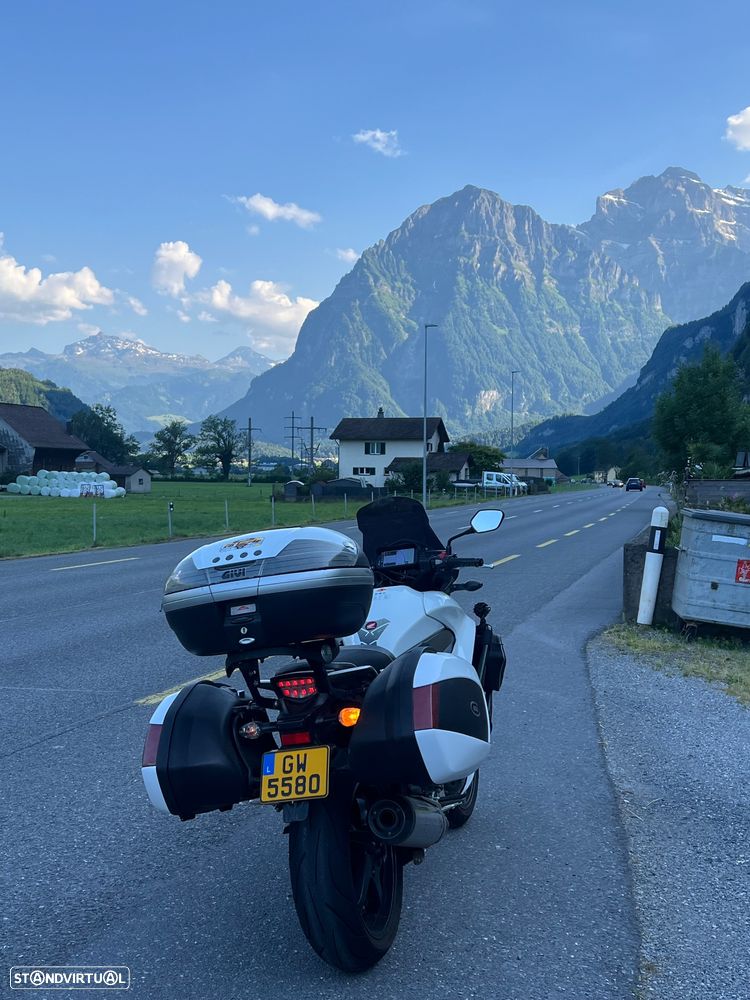 Honda VFR Crossrunner - 4