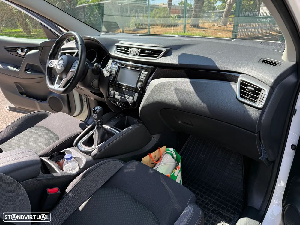 Nissan Qashqai 1.5 dCi N-Connecta J18 - 8