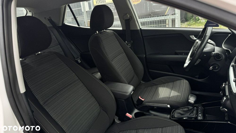 Kia Stonic - 26