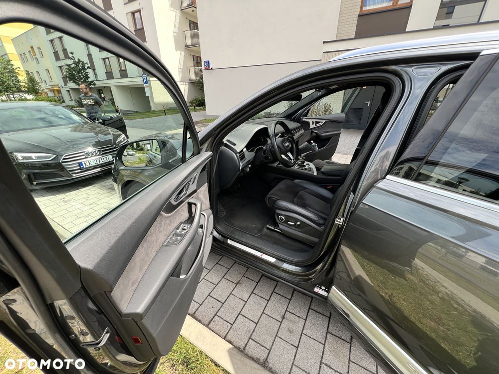 Audi Q7 50 TDI mHEV Quattro S Line Tiptr - 11