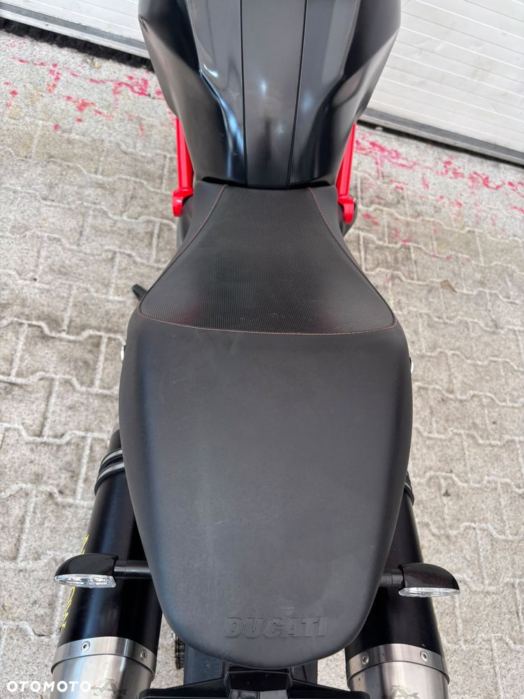 Ducati Monster - 31