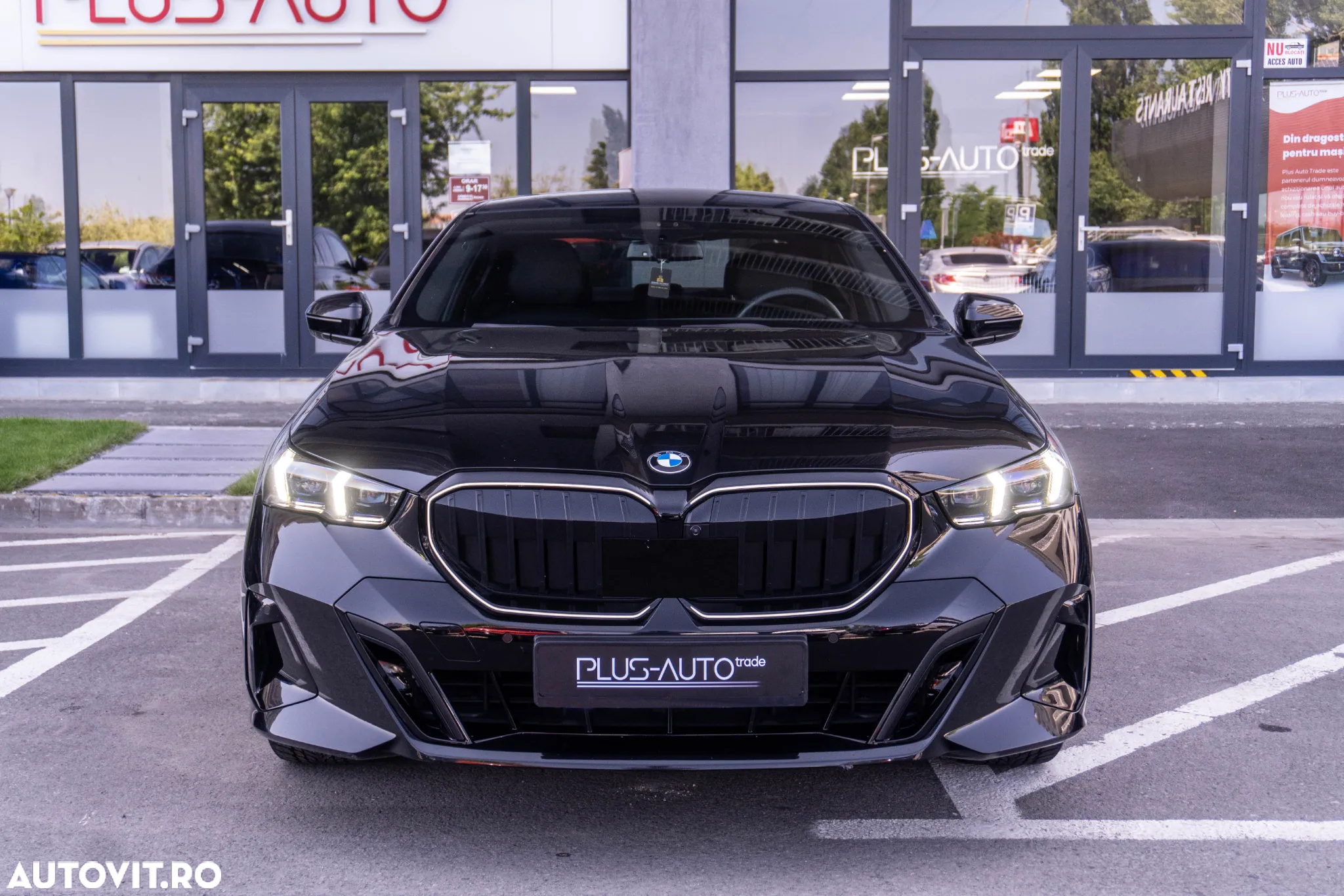 BMW Seria 5 520i Touring Aut. - 18