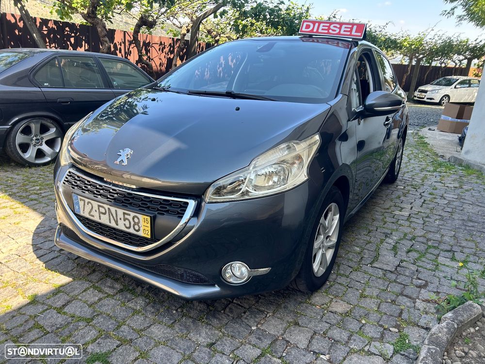 Peugeot 208 1.4 HDi - 1
