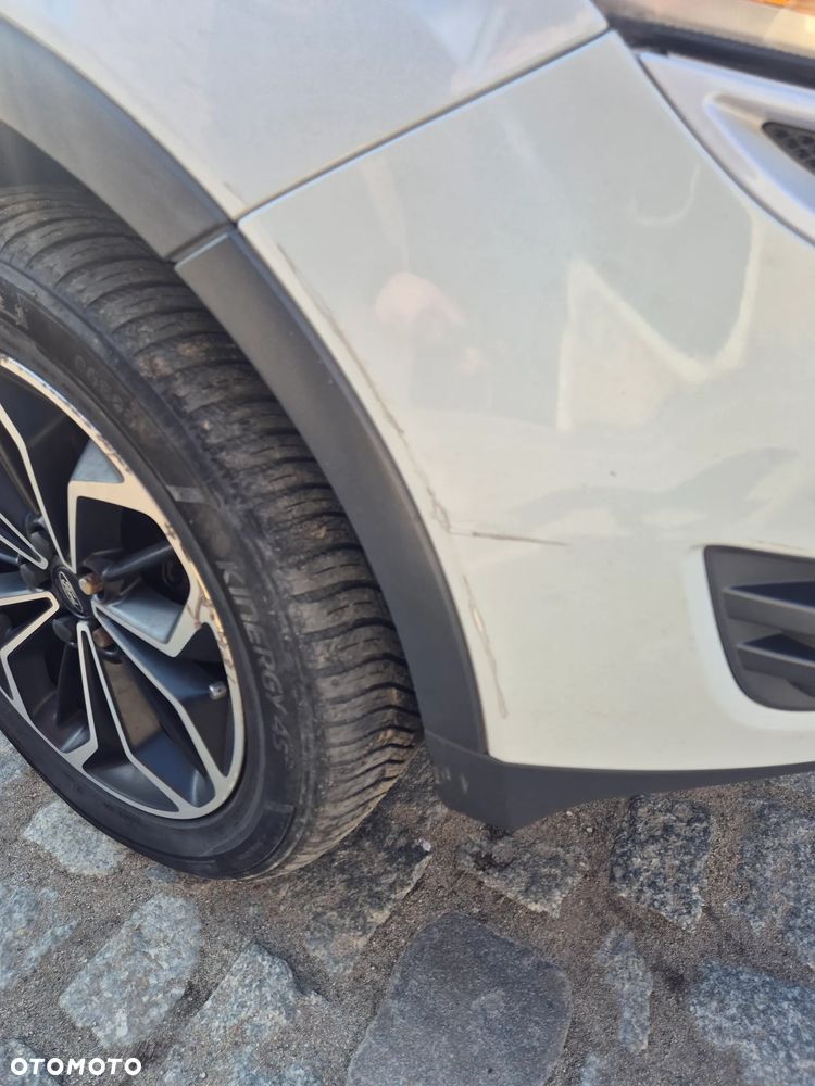 Ford Kuga 2.0 TDCi Individual MPS6 - 26