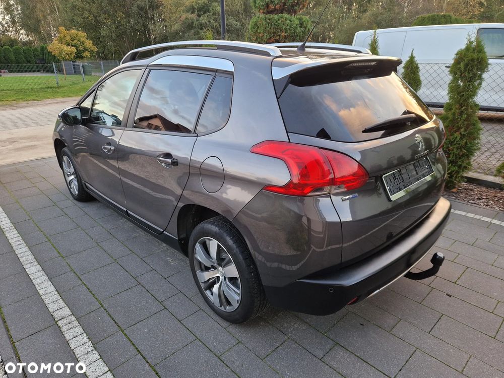 Peugeot 2008 1.6 BlueHDi Style - 10