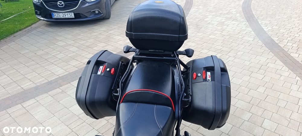 Suzuki GSX - 10