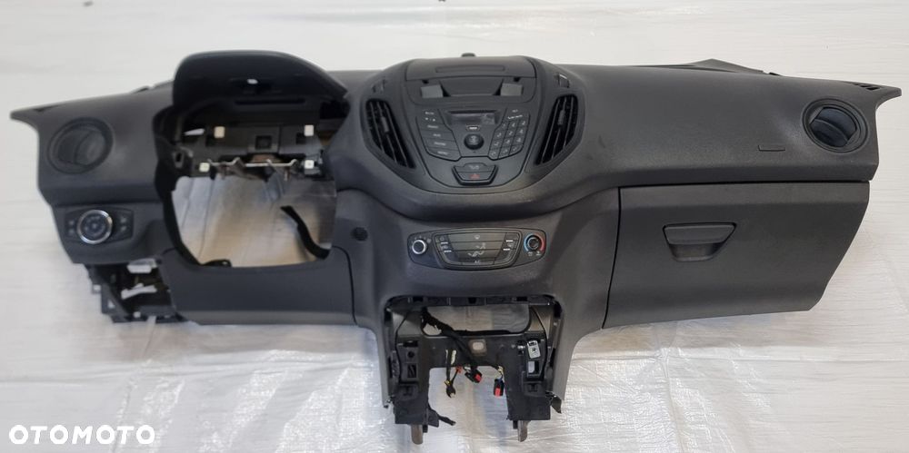 DESKA ROZDZIELCZA KONSOLA KOKPIT EU FORD TRANSIT COURIER 14-23 - 1