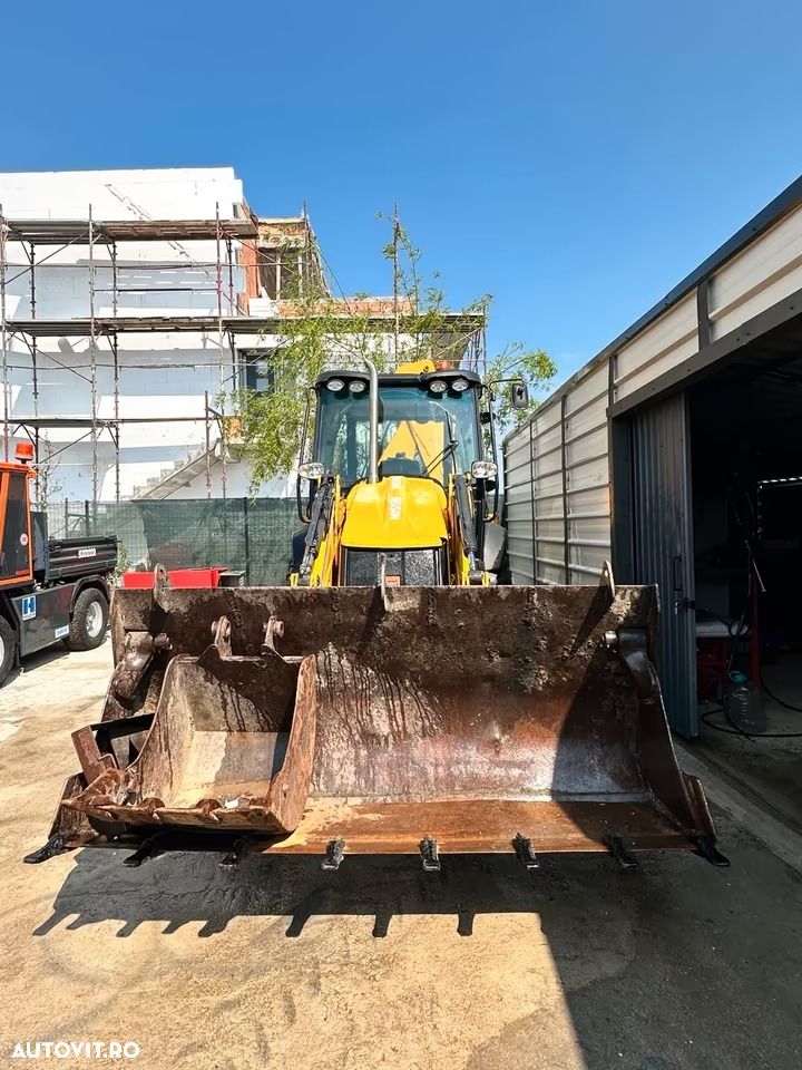 JCB 3cx - 13