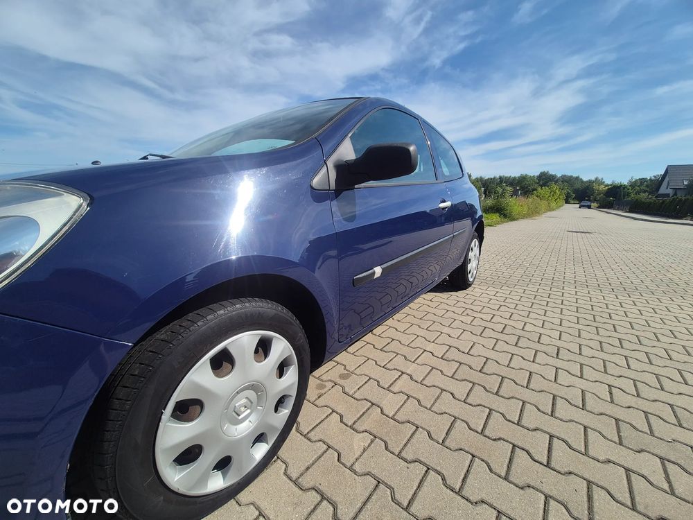 Renault Clio 1.2 16V 75 Dynamique - 17