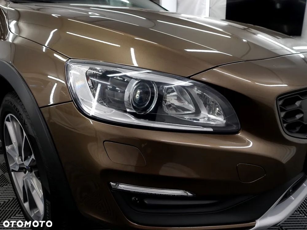 Volvo V60 Cross Country T5 AWD Summum - 26