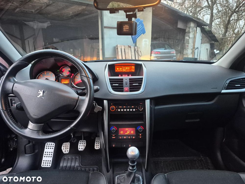 Peugeot 207 - 9