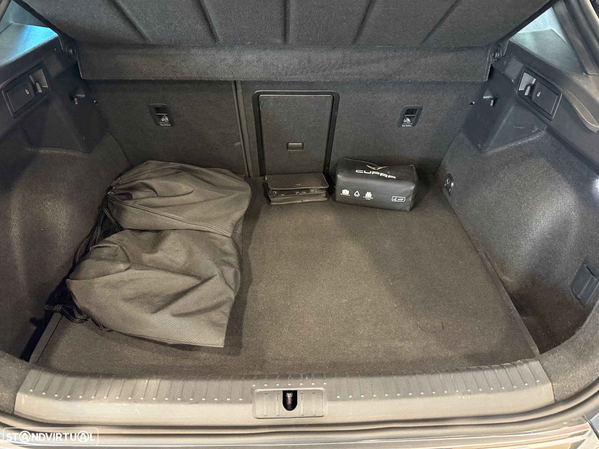 Cupra Formentor 1.4 e-Hybrid DSG VZ - 12