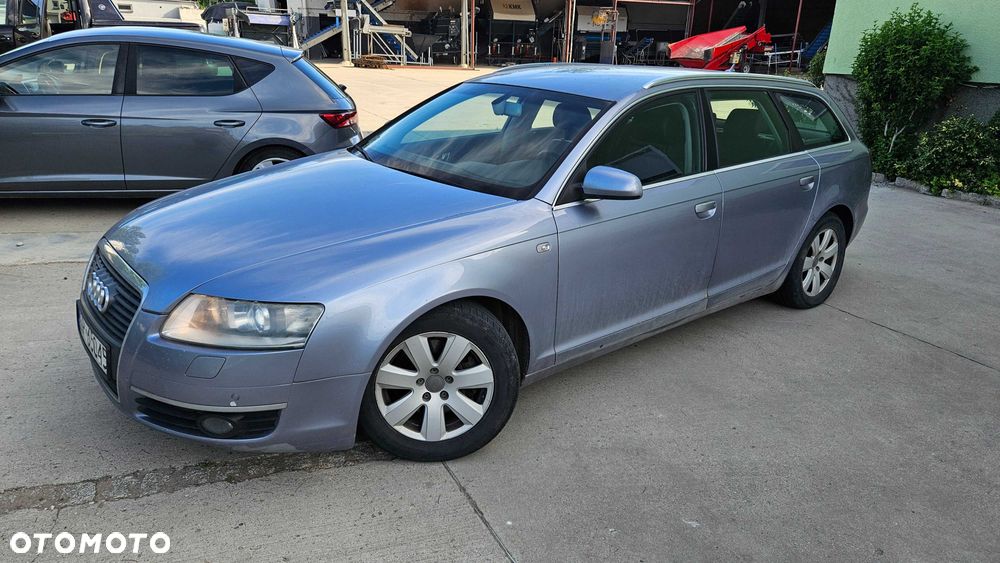 Audi A6 Avant - 1