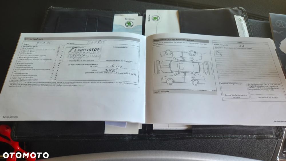 Skoda Superb 2.0 TDI DSG Ambition - 31