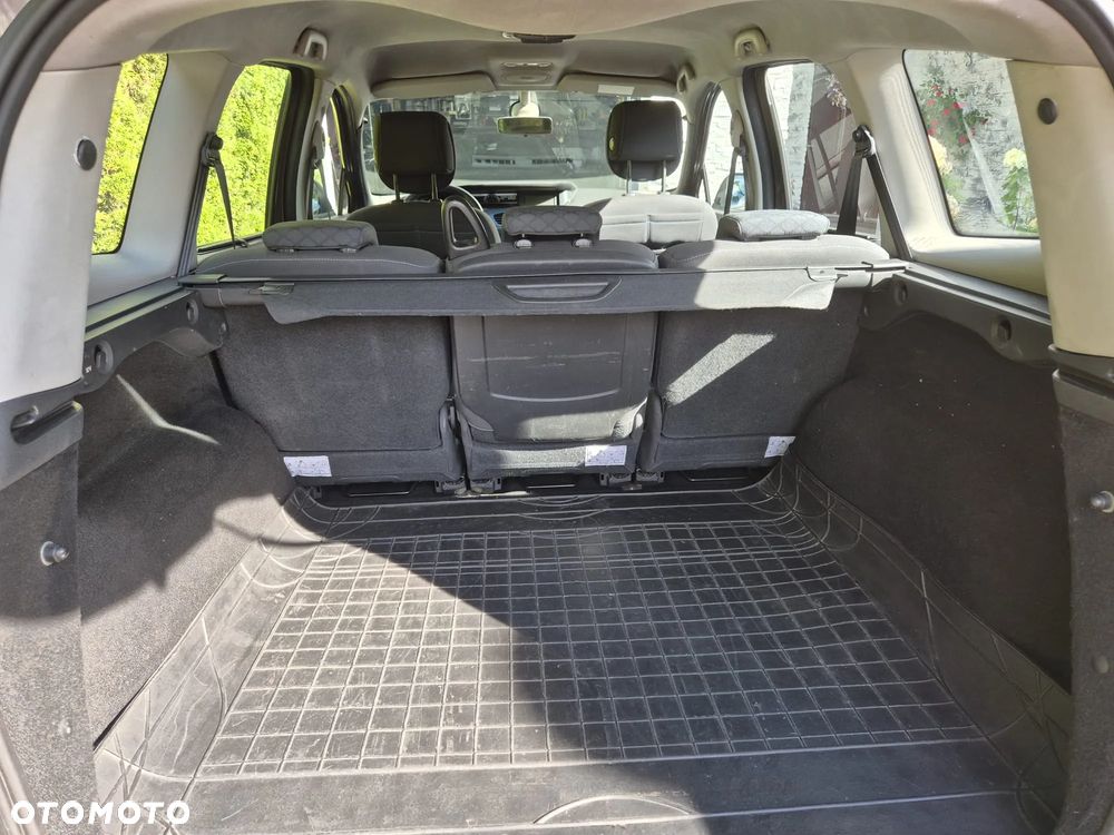 Renault Scenic - 6