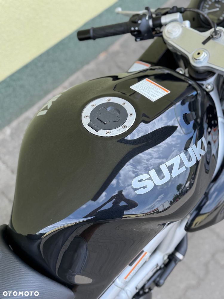 Suzuki SV - 17