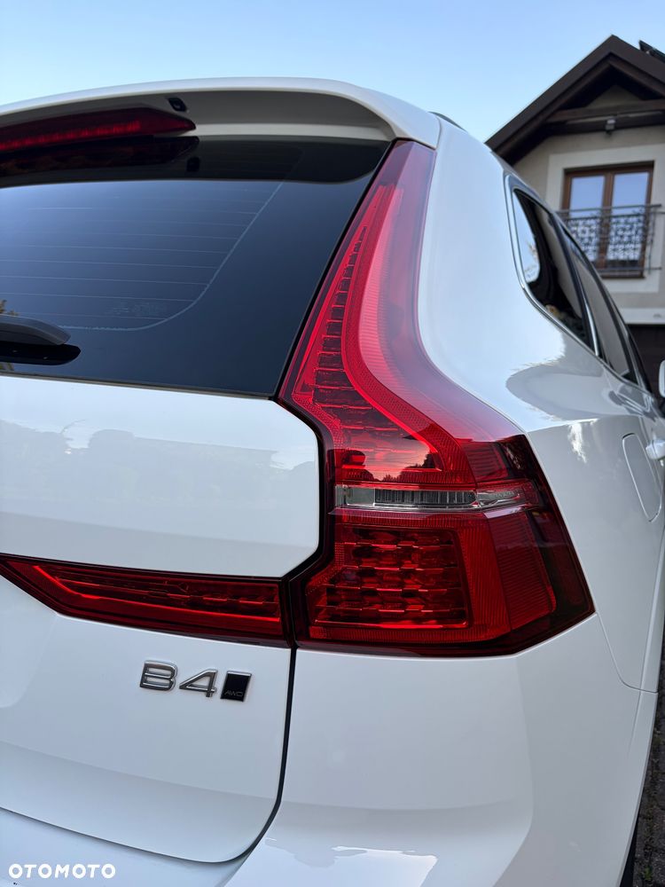 Volvo XC 60 B4 D AWD Inscription - 10
