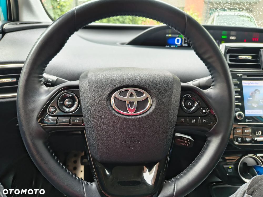 Toyota Prius Hybrid - 11