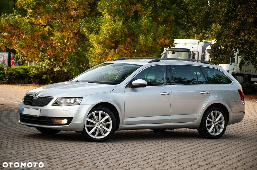 Skoda Octavia 1.6 TDI DPF Elegance - 29