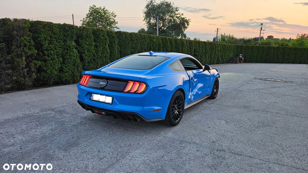 Ford Mustang - 2