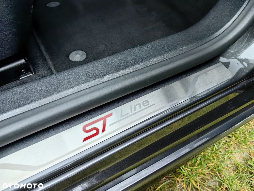 Ford Focus 1.5 EcoBlue Start-Stopp-System ST-LINE - 9