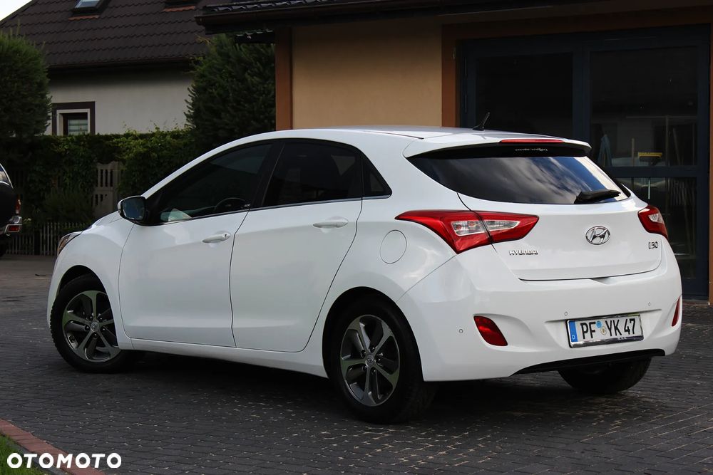 Hyundai i30 1.4 Select - 32