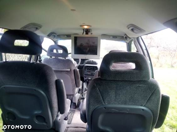Chrysler Grand Voyager LE 2.5L TD - 6
