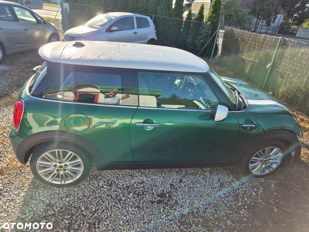 MINI Cooper S Essential Trim - 9