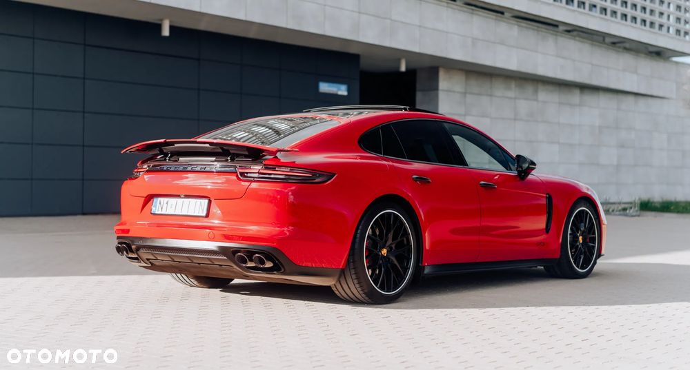 Porsche Panamera GTS GPF - 7