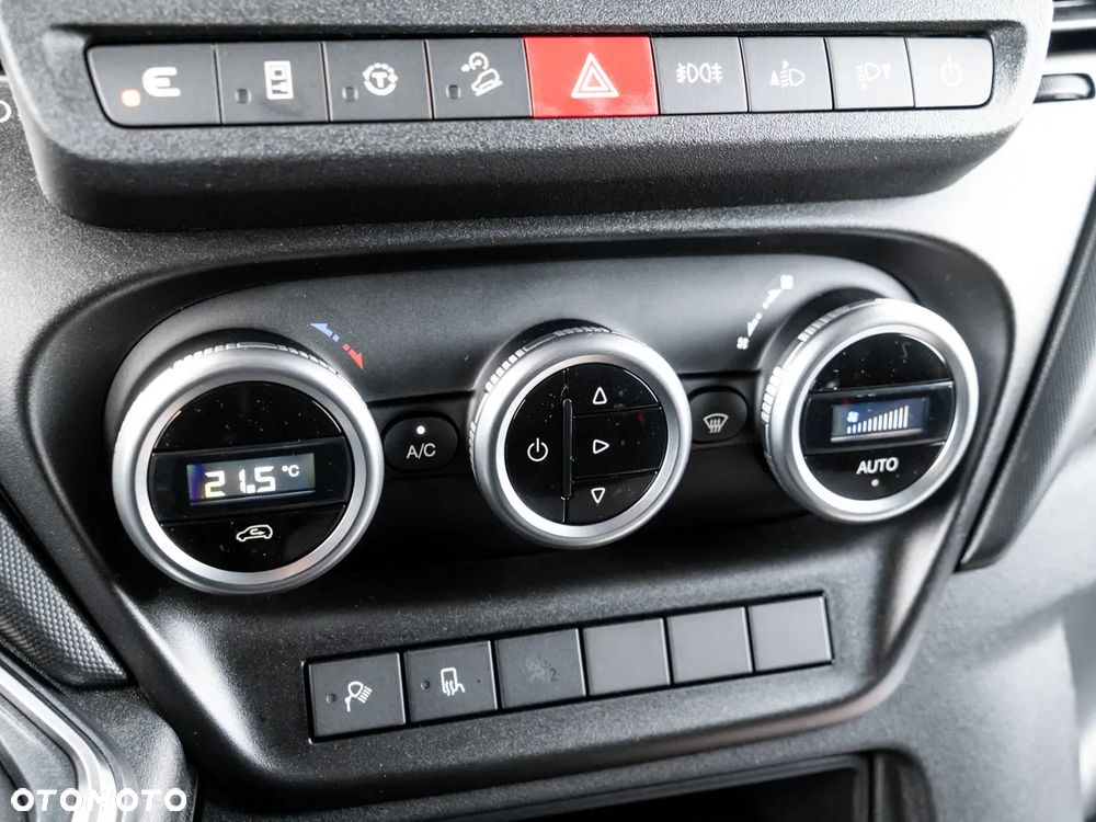 Iveco Daily 35S21HA8V 3.0 207KM L4H3 - 17