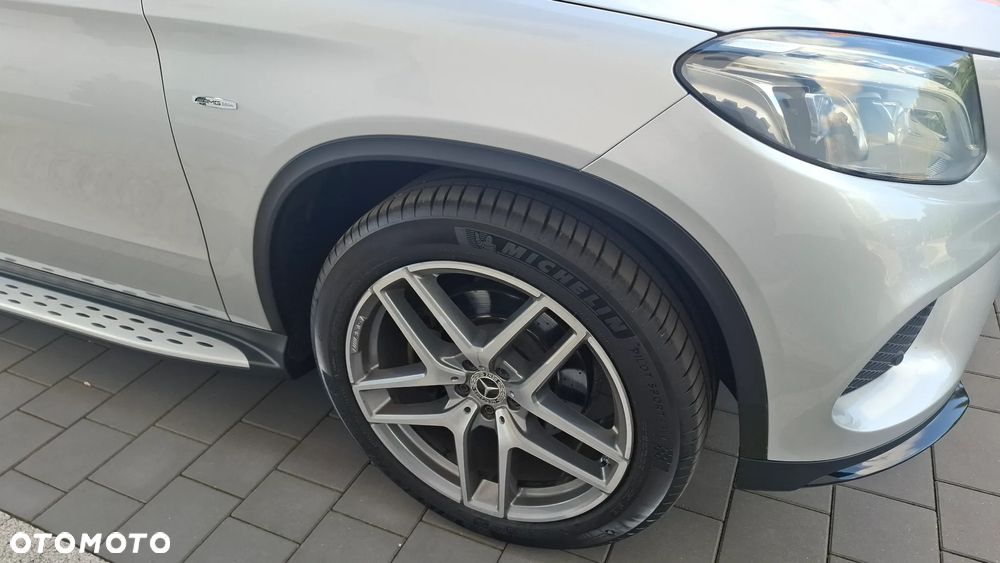 Mercedes-Benz GLE - 24