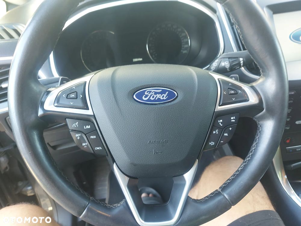 Ford S-Max - 25