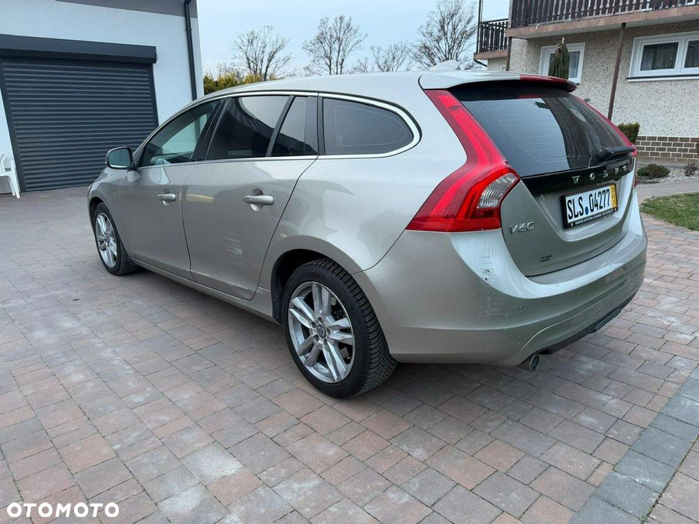 Volvo V60 D3 Momentum - 7