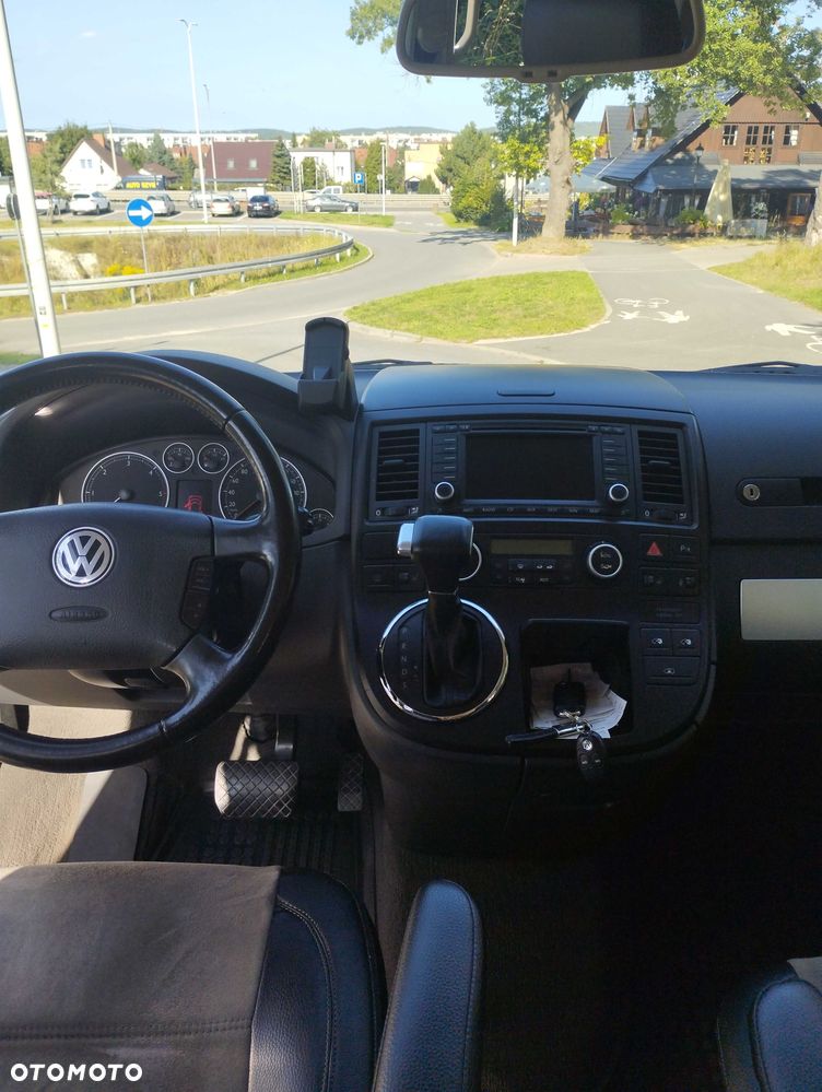 Volkswagen Multivan - 8