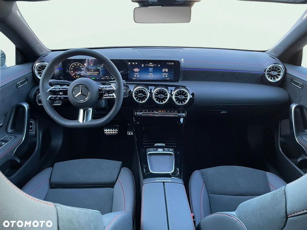 Mercedes-Benz CLA - 22