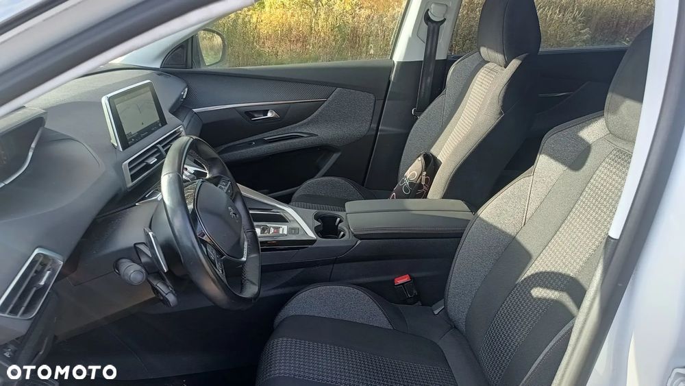 Peugeot 5008 1.5 BlueHDi Active Pack S&S EAT8 - 21