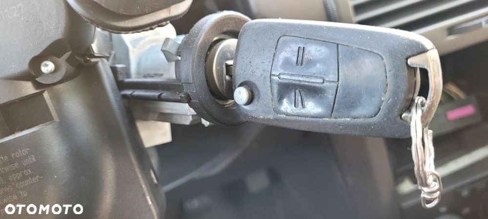 Stacyjka Kluczyk Kostka Opel Astra H Zafira B - 1