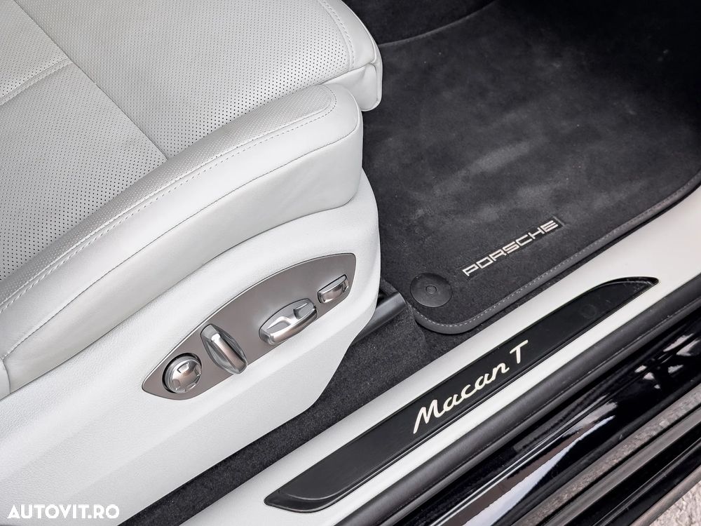 Porsche Macan T - 15