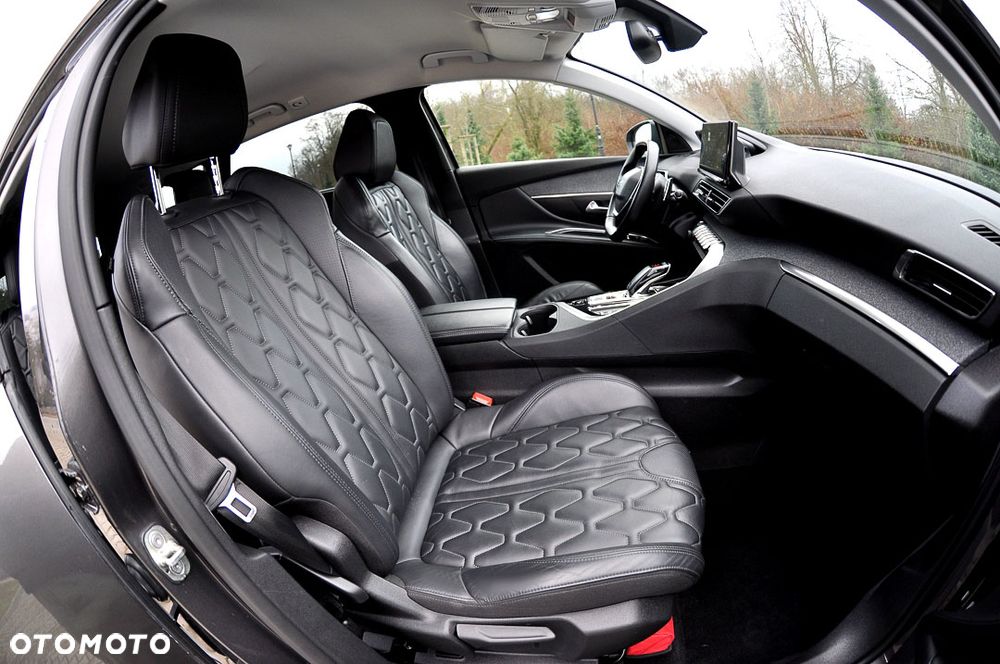 Peugeot 5008 BlueHDi 180 EAT8 Roadtrip - 23