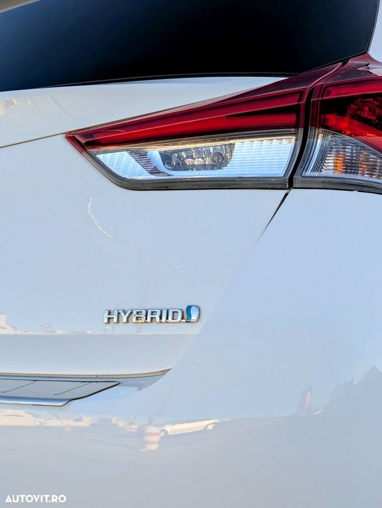Toyota Auris 1.8 L VVT-i Sol - 12