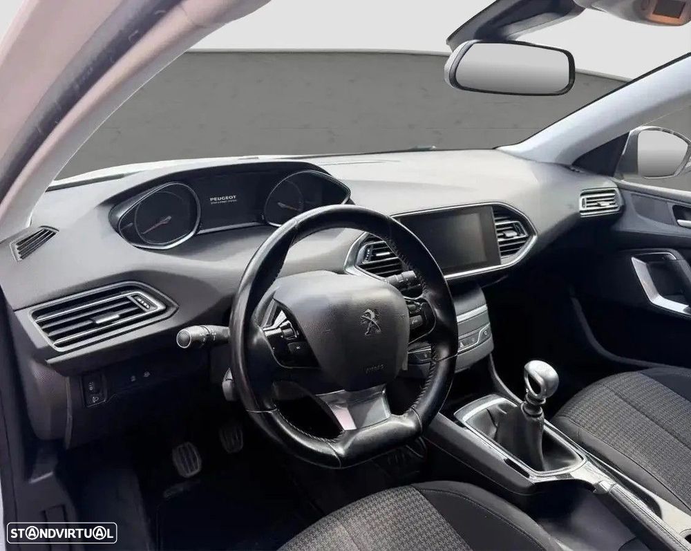 Peugeot 308 1.2 PureTech Style - 6
