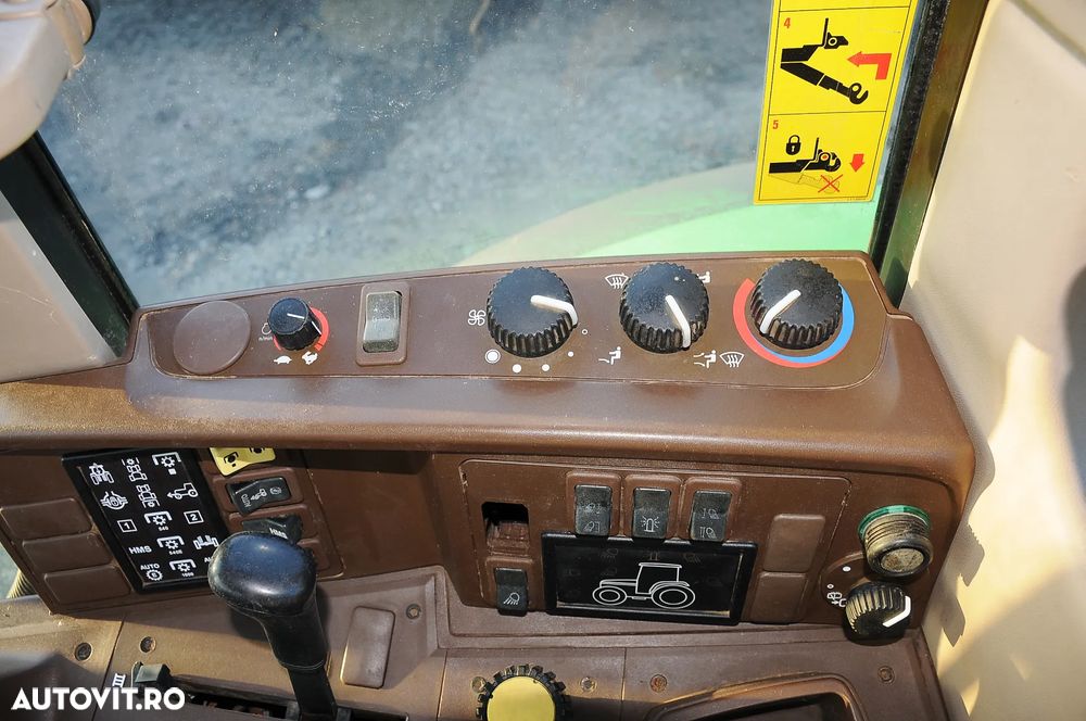 John Deere Tractor JD 6920S - 9