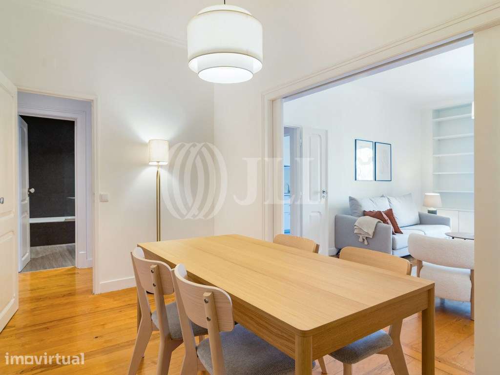 Apartamento T5 remodelado nas Avenidas Novas, Lisboa - Grande imagem: 5/32